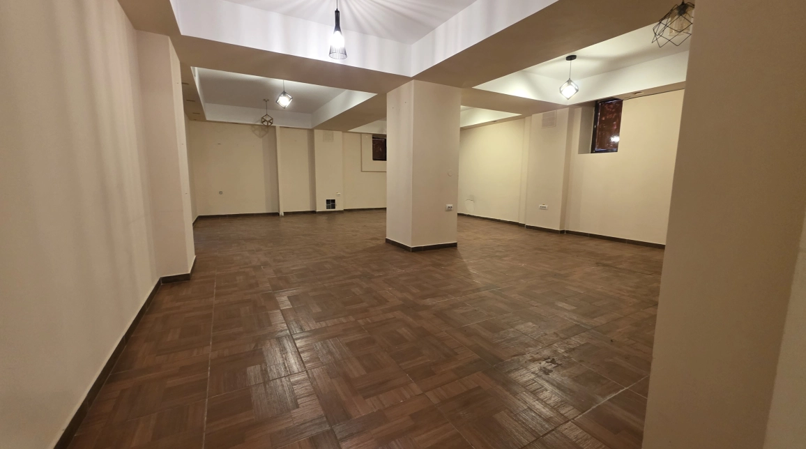 Oferta Spatiu comercial de inchiriat Centru P-ta Unirii 330mp  imagine 1