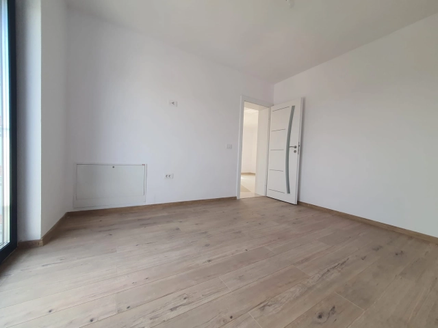 Apartament 3 camere - Valea Adanca