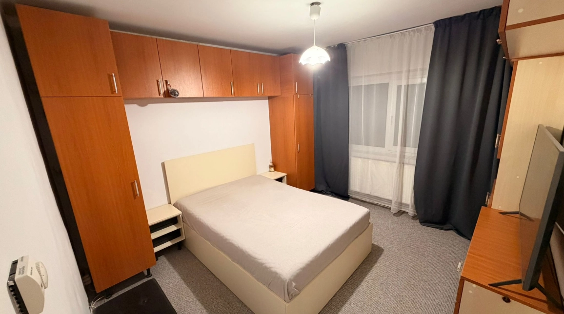 Oferta Dacia apartament 65 mp, 2 camere, decomandat, de vanzare,  Bicaz imagine 1