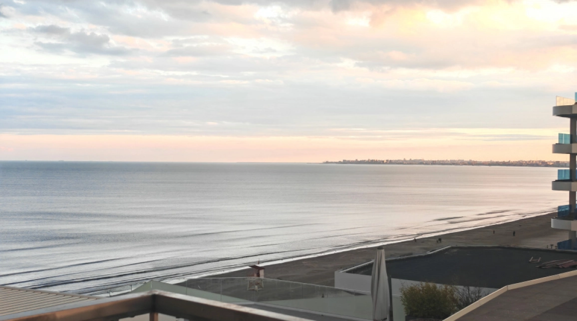 Oferta Apartament nou de vanzare, 1 camera, decomandat, 32 mp, Mamaia Nord,  VEDERE LATERALA  la MARE, plaja SIGNATURE imagine 10