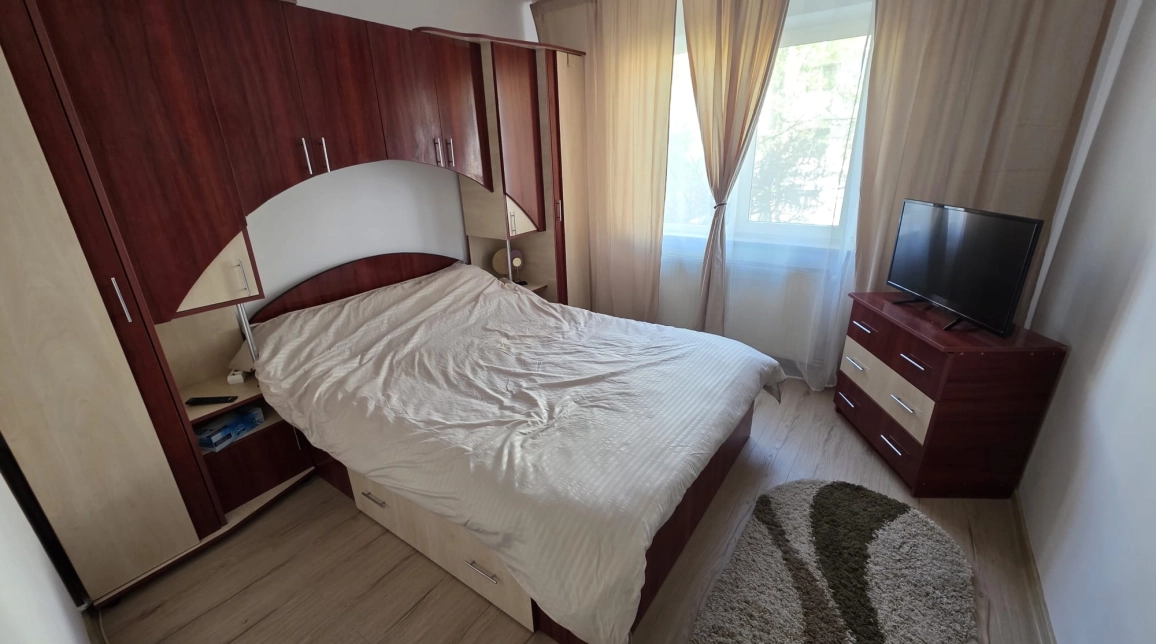 Oferta 2 camere, semidecomandat, 43 mp, de vanzare apartament in zona Alexandru cel Bun imagine 3