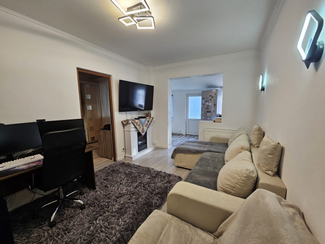 De vanzare apartament, 2 camere,  nedecomandat,  50 mp, Alexandru cel Bun,  (Liceul Miron Costin) 162307