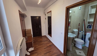 Apartament 3 camere - Centru