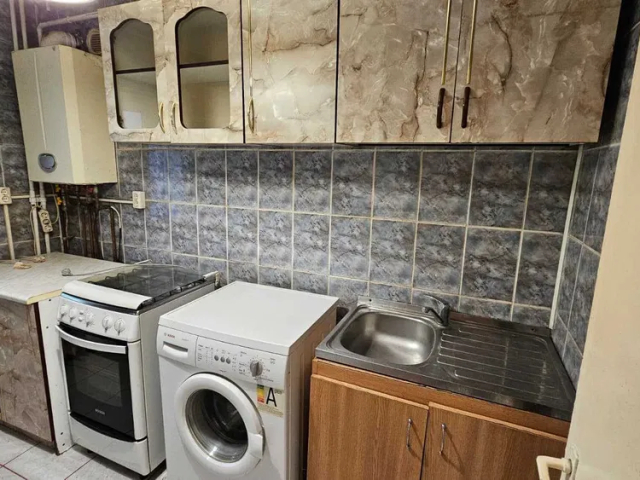1 camera,  decomandat,  35 mp, de vanzare apartament in zona Centru,  (Podul de fier-Statia Padurii) 162618