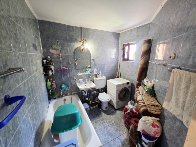 Apartament 3 camere - Alexandru cel Bun