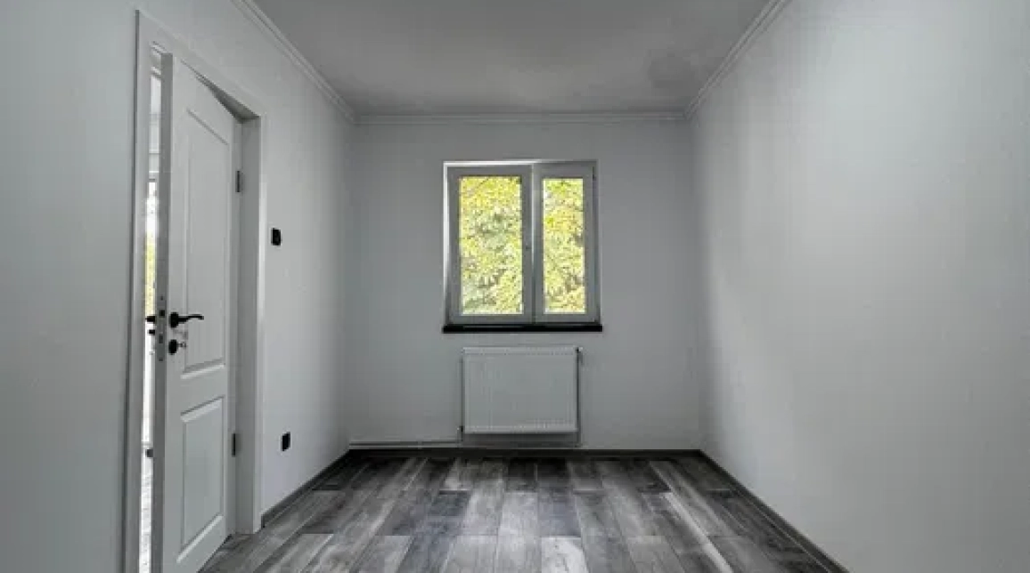 Oferta De vanzare apartament, 3 camere, nedecomandat, 45 mp, Tatarasi,  Piata Chirila - Ateneu imagine 5