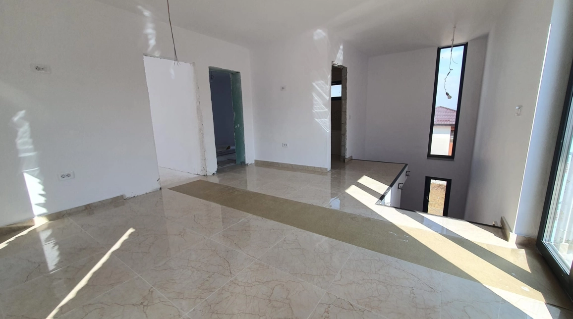 Oferta CUG casa 80 mp, 3 camere, de vanzare,  5 drumuri - Valea Adanca imagine 1