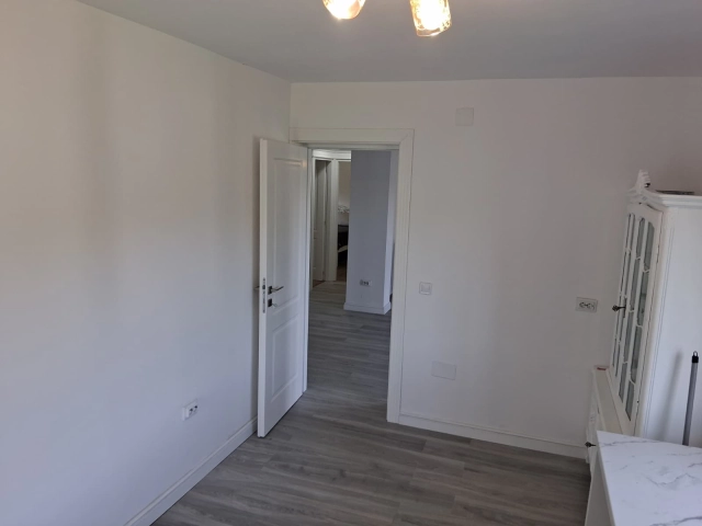 Apartament 4 camere - Dancu