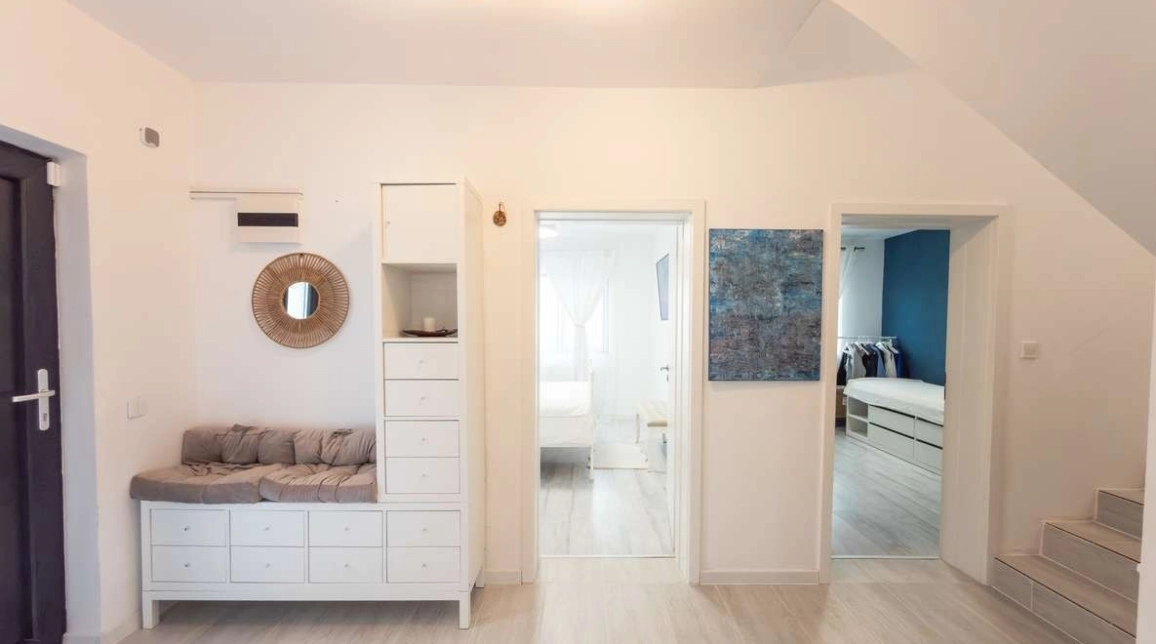 Oferta De vanzare casa, 5 camere, 143 mp, Miroslava,  la 3 minute de Family Market imagine 1