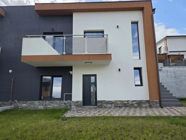 Apartament 3 camere - CUG
