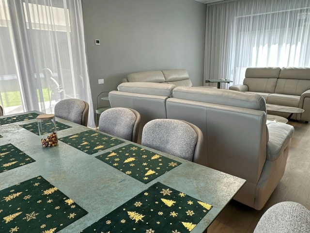 Apartament 4 camere - Bucium