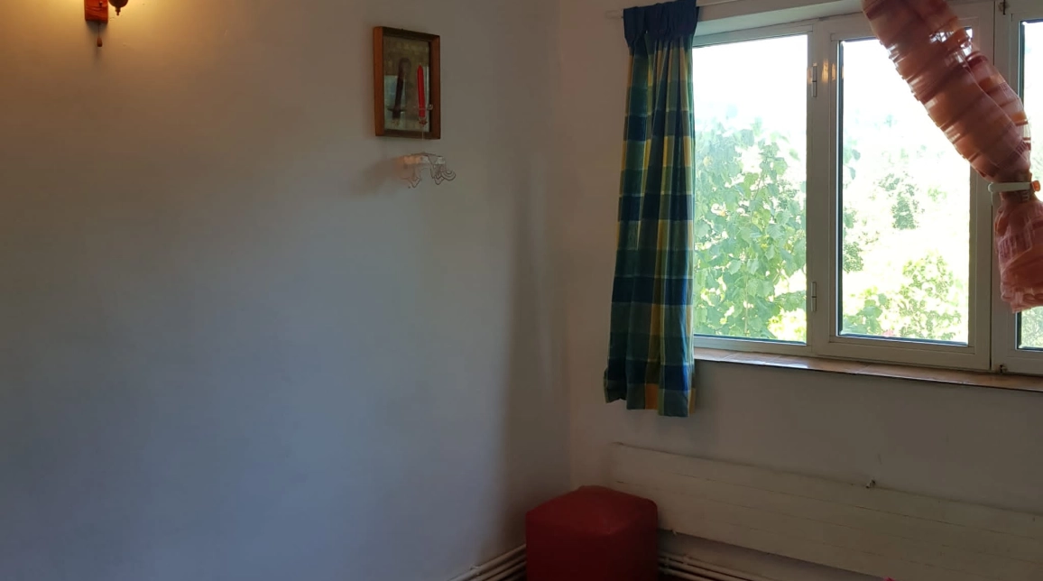 Oferta Casa de vanzare, 6 camere, 106 mp, Barnova,  dupa pensiunea Garofita imagine 4