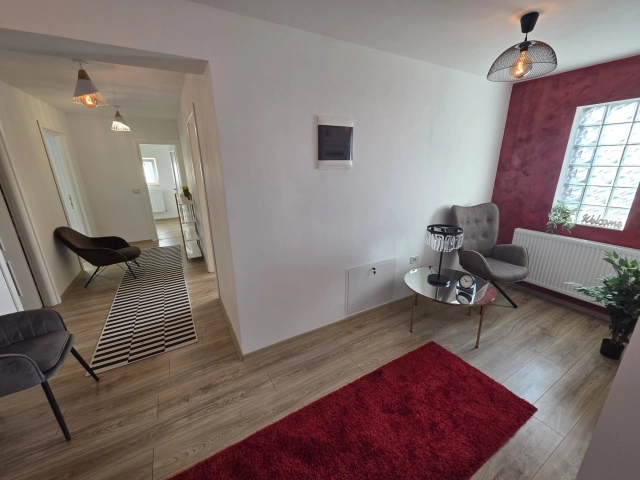 Apartament 5 camere - Valea Lupului