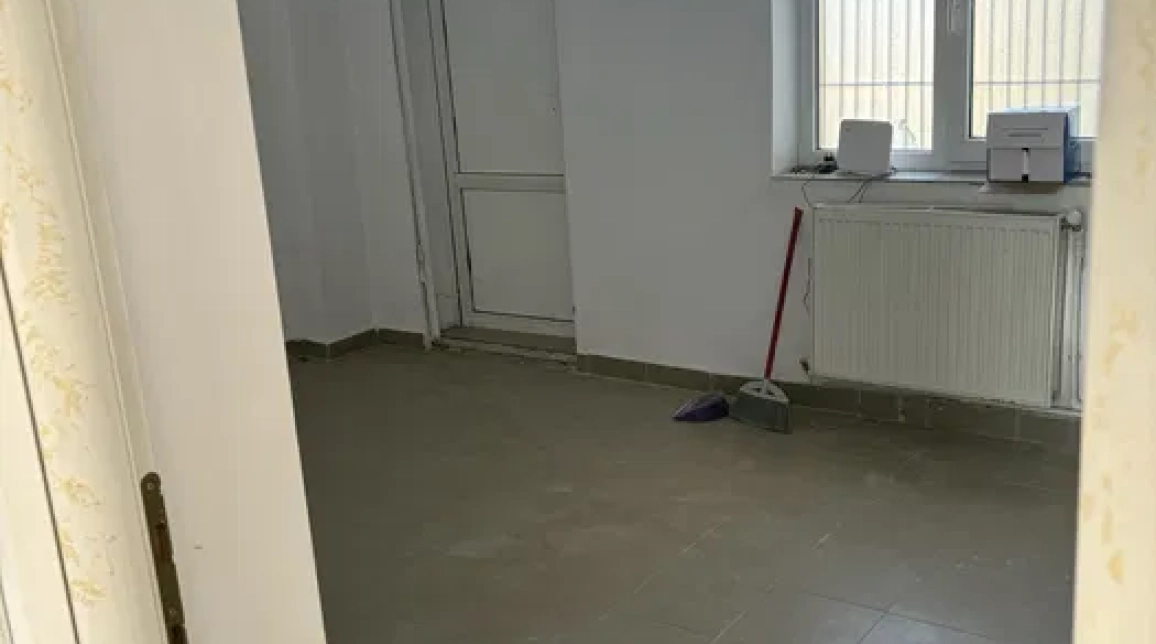 Oferta Spatiu comercial de inchiriat Central  75mp  imagine 2