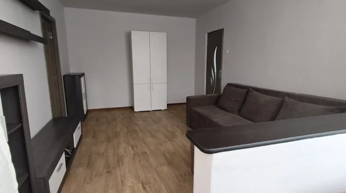 Oferta 2 camere, semidecomandat, 52 mp, de inchiriat apartament in zona Podu Ros,  ING imagine 1