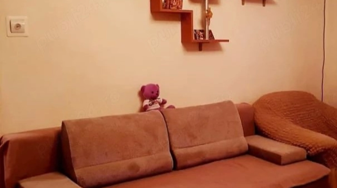 Oferta Apartament, 2 camere decomandat, 42 mp, Alexandru cel Bun, de inchiriat,  Magazin 2 pasi imagine 3