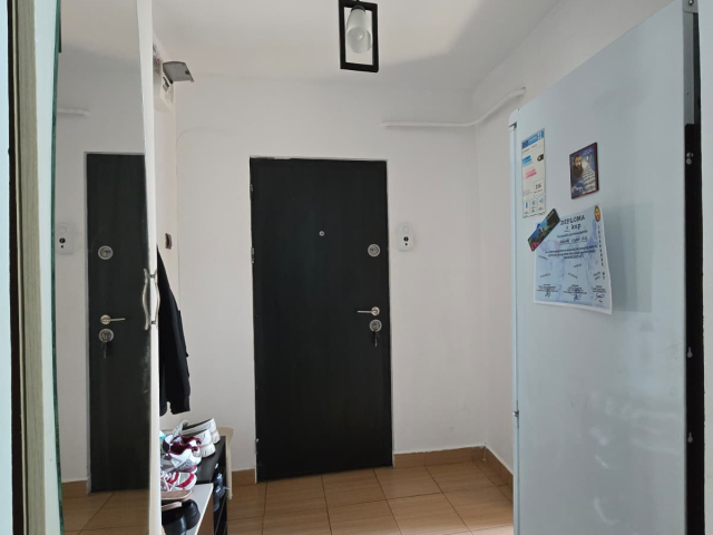 2 camere,  semidecomandat,  42 mp, de vanzare apartament in zona Mircea cel Batran,  (BRD) 163143