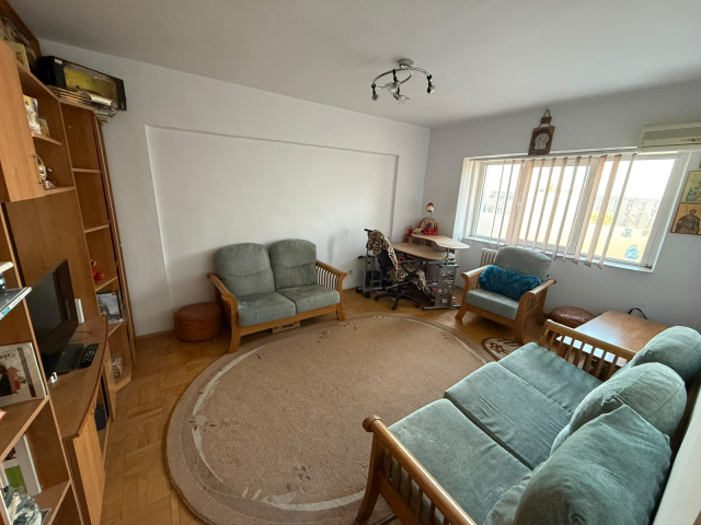 Podu Ros apartament  73 mp, 3 camere,  decomandat, de vanzare,  (Granit Bulevardul Socola) 163449