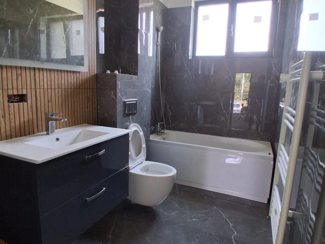 Apartament 3 camere - Dancu