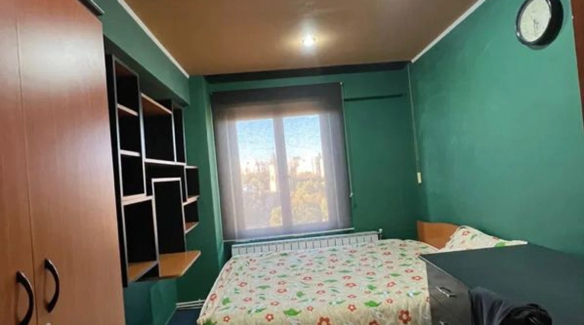 Oferta Apartament, 4 camere semidecomandat, 80 mp, Centru, de inchiriat,  Palas Mall imagine 6