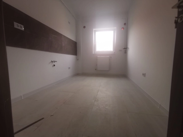Apartament 3 camere - Pacurari