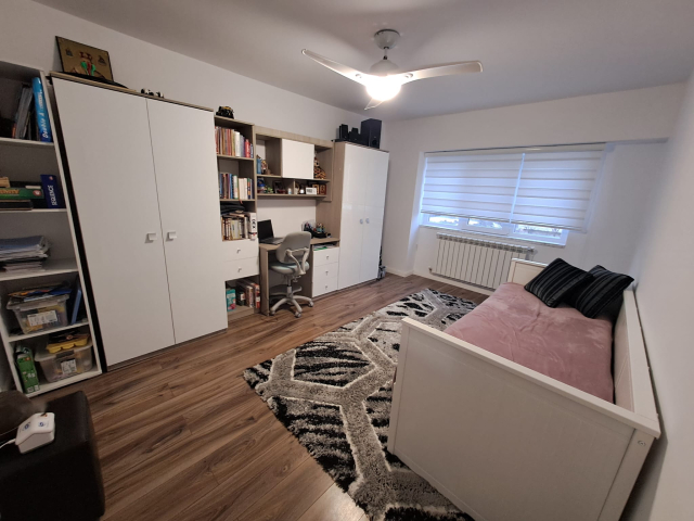 Pacurari apartament  78 mp, 3 camere,  decomandat, de vanzare,  (MOARA DE  FOC) 162409