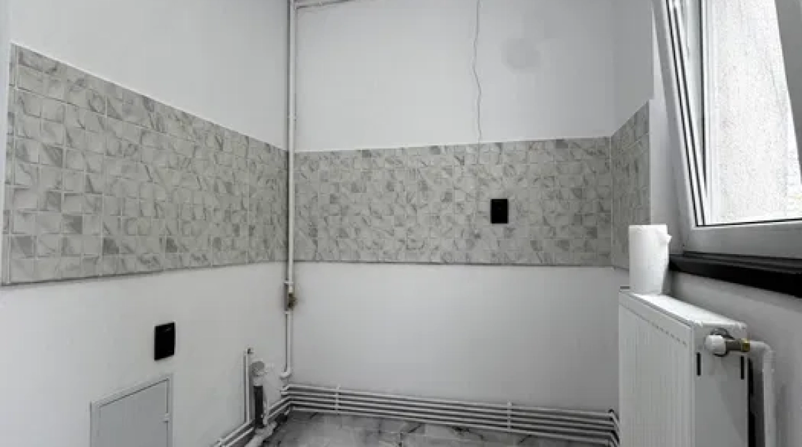 Oferta De vanzare apartament, 3 camere, nedecomandat, 45 mp, Tatarasi,  Piata Chirila - Ateneu imagine 3