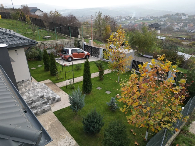 Apartament 3 camere - Tomesti