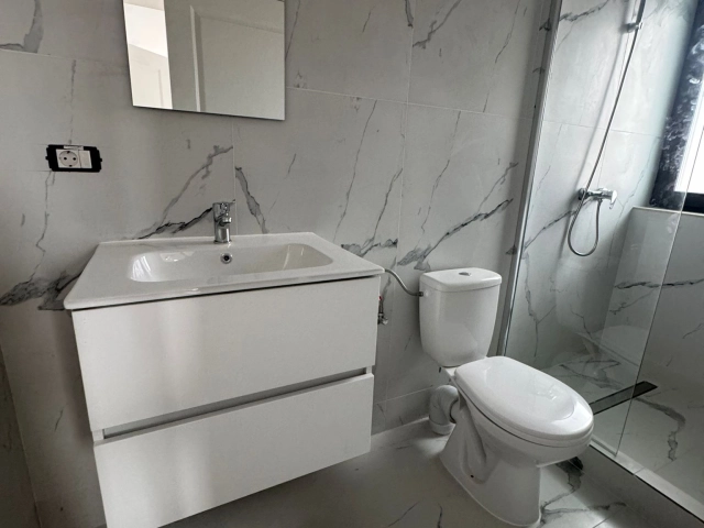 Apartament 4 camere - Miroslava