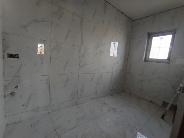 Apartament 4 camere - Aroneanu