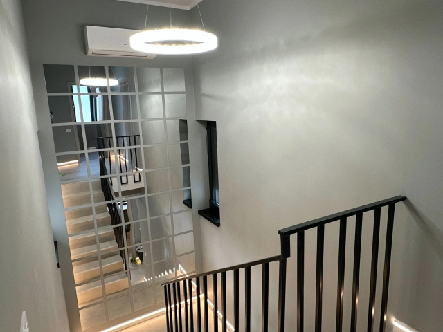 Apartament 4 camere - Bucium