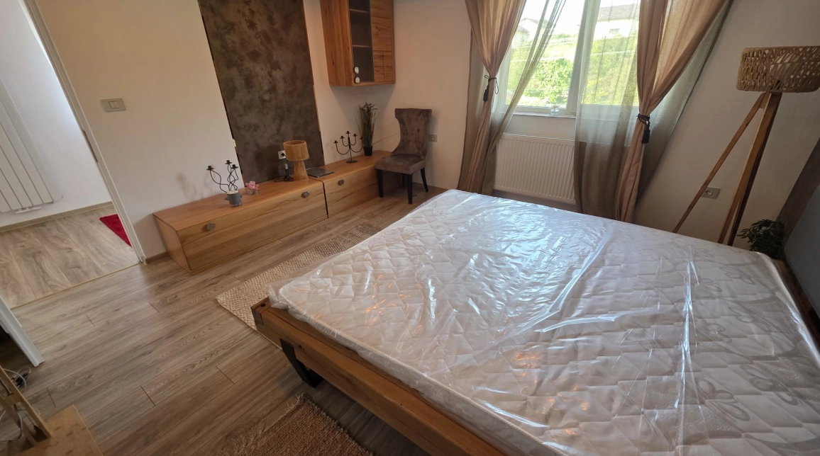Oferta 5 camere, 160 mp, de vanzare casa in zona Valea Lupului,  dupa Rombat imagine 4