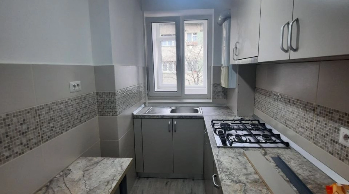 Oferta Central apartament 52 mp, 2 camere, semidecomandat, de inchiriat,  Banca Transilvania / Tribunal imagine 9