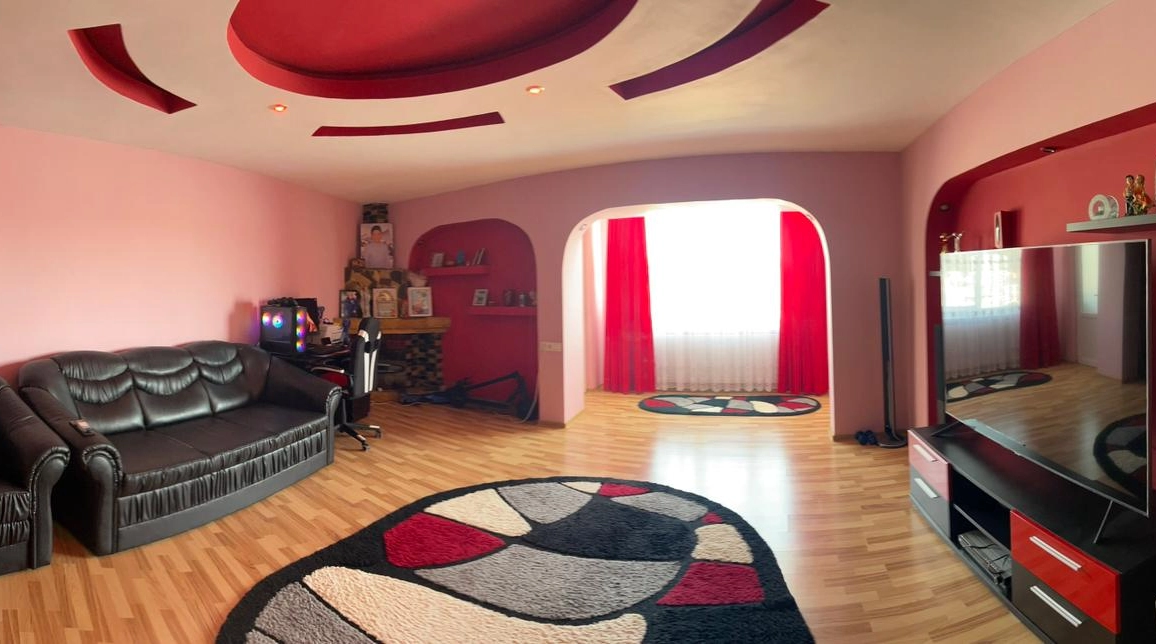 Oferta De vanzare apartament, 3 camere, decomandat, 115 mp, 1 Mai imagine 1