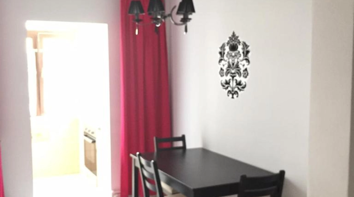 Oferta Central apartament 61 mp, 3 camere, decomandat, de vanzare,  PALAS MALL imagine 1