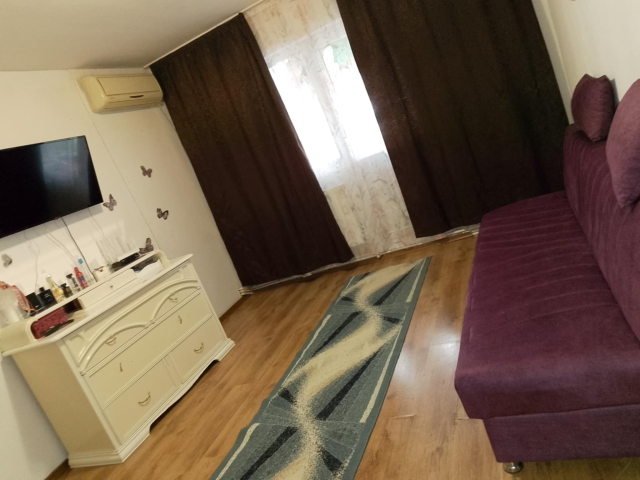 De vanzare apartament, 3 camere,  semidecomandat,  54 mp, Dacia,  (Bicaz) 162177