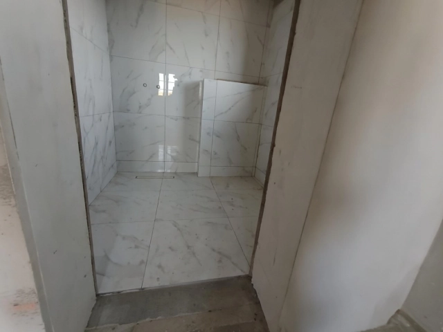 Apartament 4 camere - Aroneanu