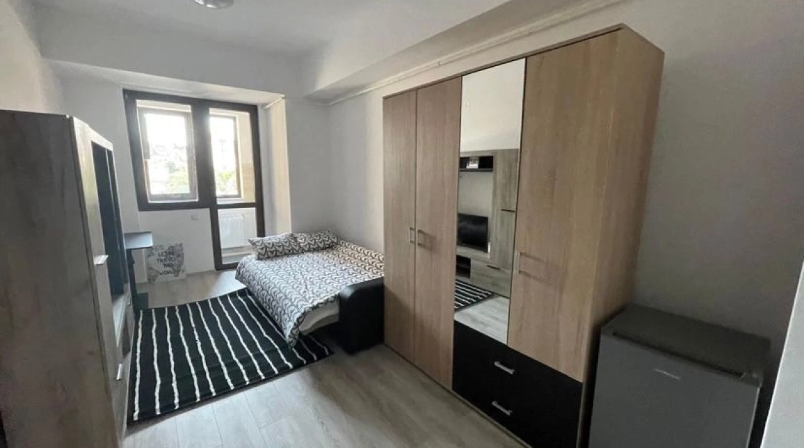 Oferta Apartament de inchiriat, 1 camera, decomandat, 22 mp, Central,  Palas Mall imagine 1