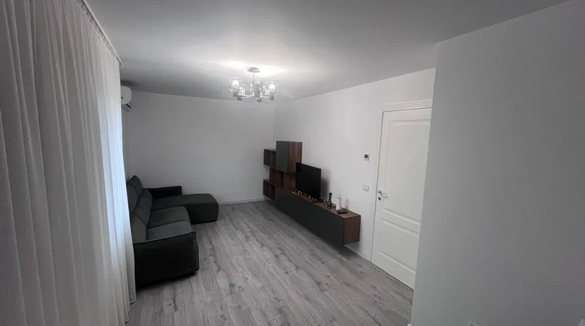 Oferta De inchiriat apartament, 2 camere, decomandat, 67 mp, Poitiers,  Lidl imagine 1