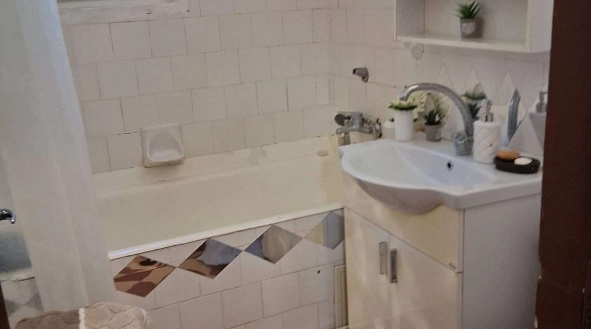 Oferta 2 camere, semidecomandat, 50 mp, de vanzare apartament in zona Podu Ros,  Salubris imagine 8