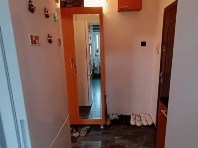 Apartament, 2 camere  semidecomandat,  42 mp, Dacia, de vanzare,  (Bicaz) 162811