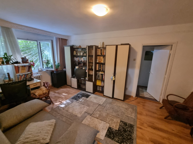 De vanzare apartament, 2 camere,  semidecomandat,  52 mp, Tatarasi,  (Vasile Lupu) 162987