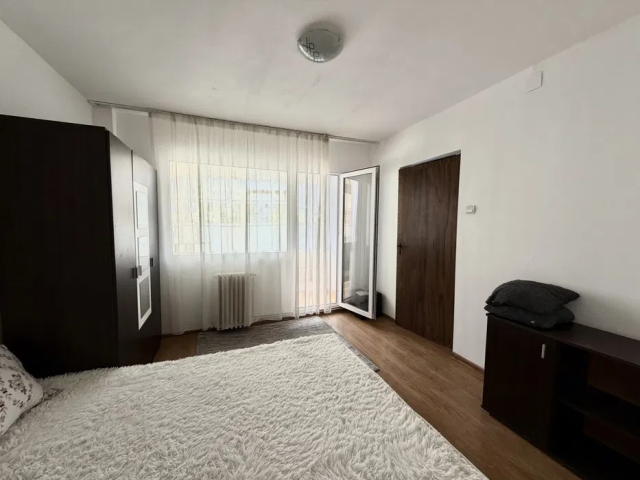 Podu Ros apartament  50 mp, 2 camere,  nedecomandat, de vanzare,  (Bld Cantemir) 163204