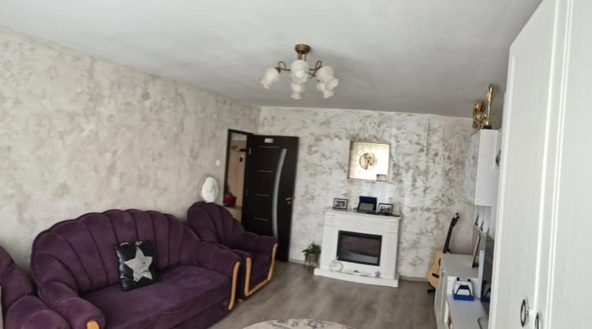 Oferta 2 camere, decomandat, 58 mp, de vanzare apartament in zona Nicolina,  LIDL -  Tudor Neculai imagine 2