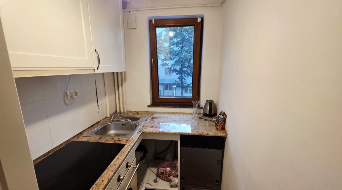 Oferta Alexandru cel Bun apartament 38 mp, 2 camere, decomandat, de vanzare,  Bis. Sf. Nectarie imagine 7