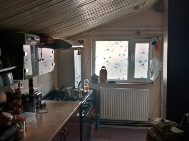 Apartament 4 camere - Tatarasi