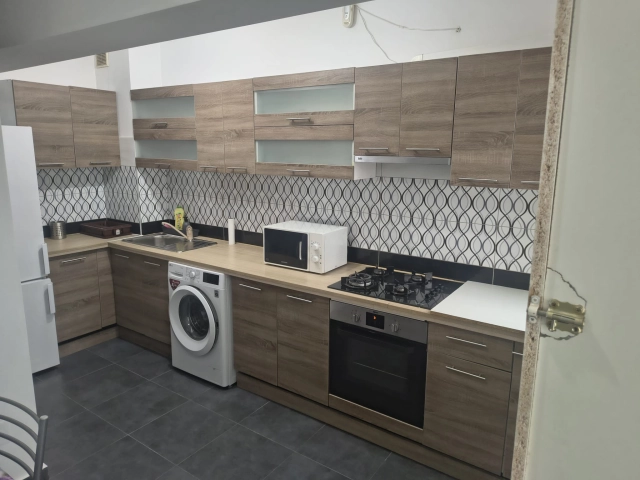 Apartament 3 camere - Tudor Vladimirescu