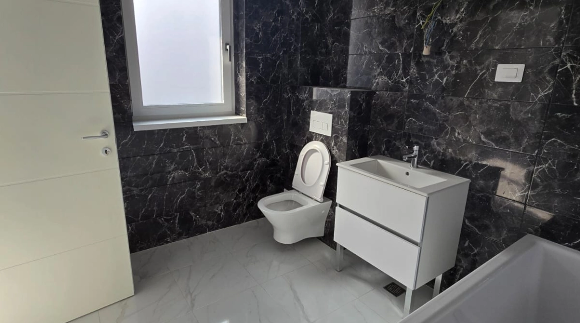 Oferta Apartament nou, 3 camere decomandat, 88 mp, Nicolina, de vanzare,  Nicolina 2 - Bd Poitiers imagine 12