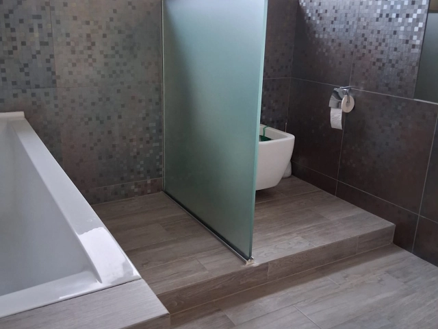 Apartament 3 camere - Bucium