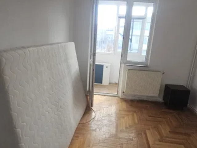 3 camere,  decomandat,  74 mp, de vanzare apartament in zona Calea Romanului,   162128